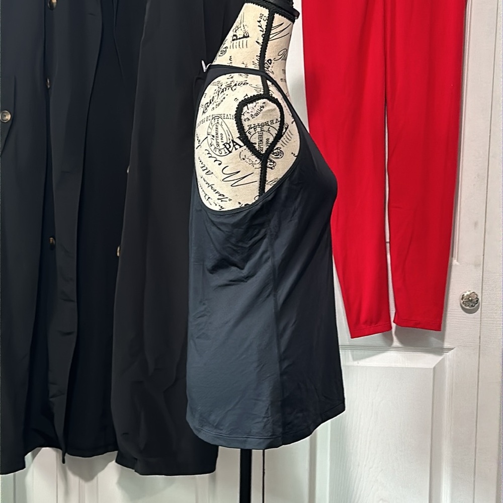 Women's Under Armor Tank Top - Picture 5 of 8